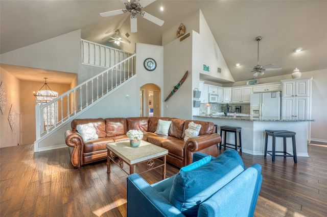 800 Scenic LOOP, Kingsland, TX 78639