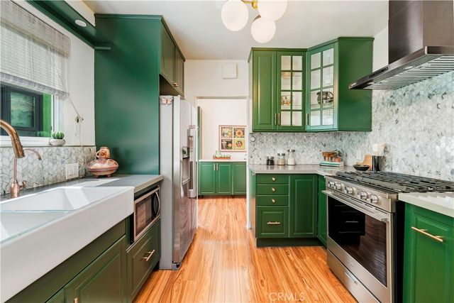 4252 S Norton, Los Angeles, CA 90008