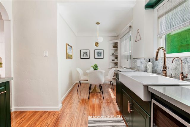 4252 S Norton, Los Angeles, CA 90008