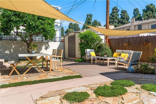 4252 S Norton, Los Angeles, CA 90008