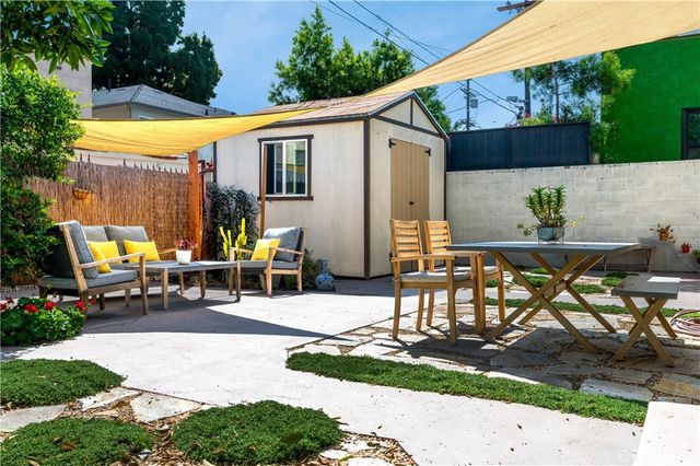 4252 S Norton, Los Angeles, CA 90008