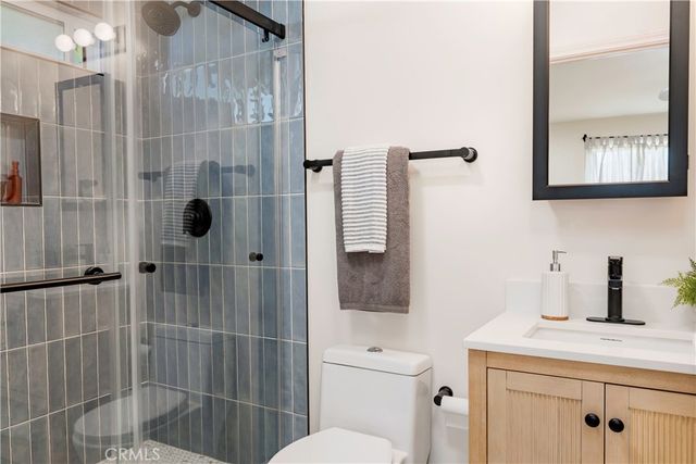 4252 S Norton, Los Angeles, CA 90008