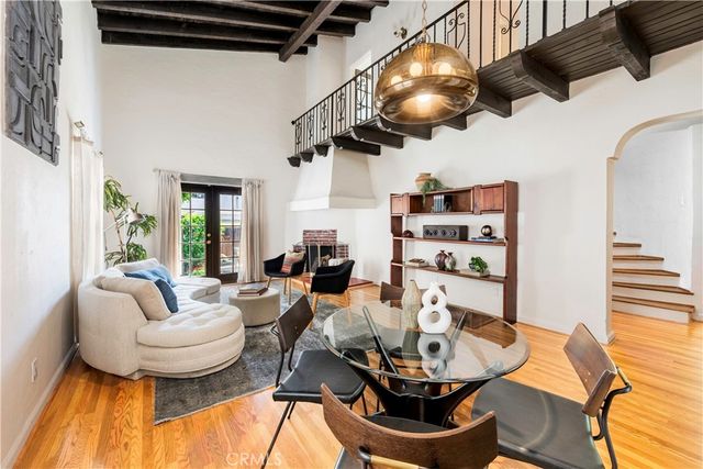 4252 S Norton, Los Angeles, CA 90008