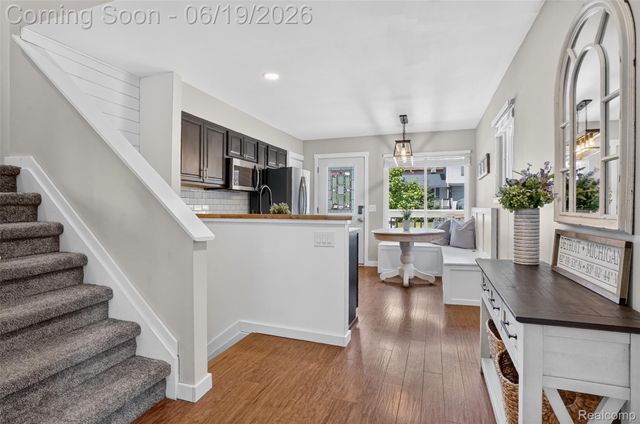 1037 Miami Avenue, Waterford Charter Township, MI 48327
