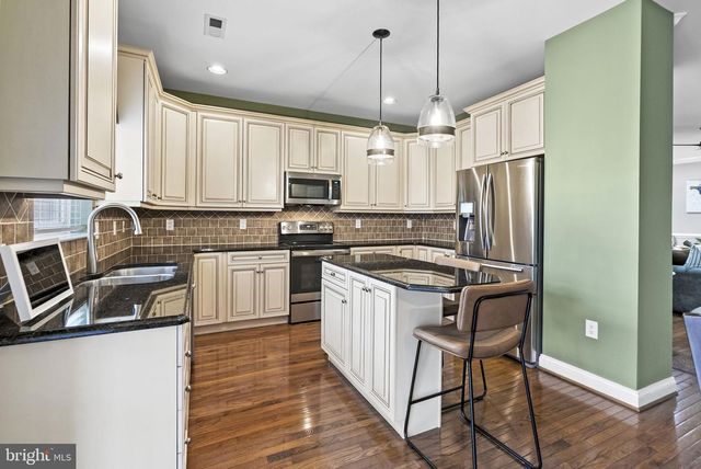 52 ARBOR CIR, Colmar, PA 18915