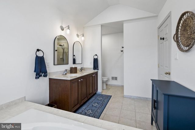 52 ARBOR CIR, Colmar, PA 18915