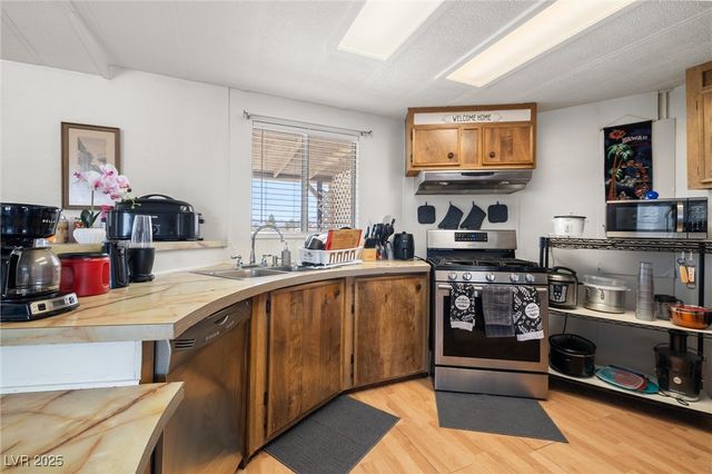 3581 West Dyer Road, Pahrump, NV 89048