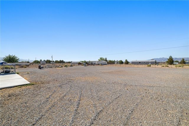 3581 West Dyer Road, Pahrump, NV 89048