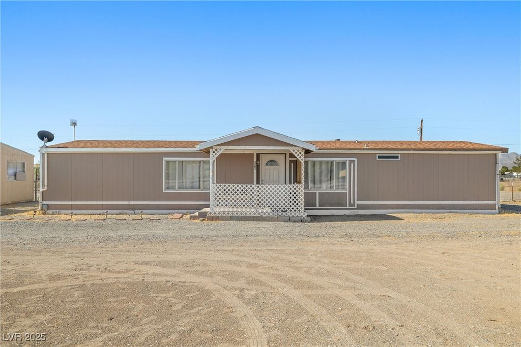 3581 West Dyer Road, Pahrump, NV 89048