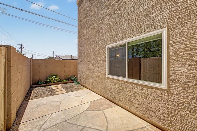 3221 N 37th Street Unit 10, Phoenix, AZ 85018