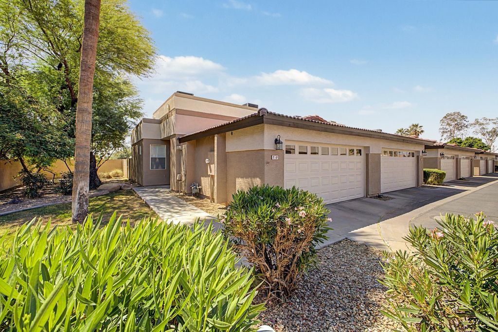 3221 N 37th Street Unit 10, Phoenix, AZ 85018