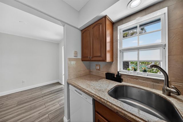 2708 NE 14th Street Causeway 2, Pompano Beach, FL 33062