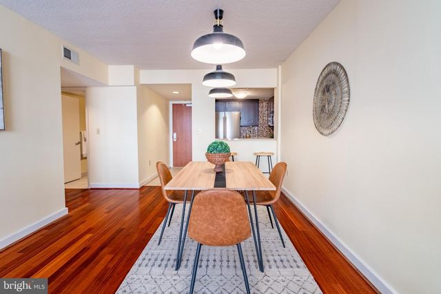 1150 K St NW Apt 1008, Washington, DC 20005
