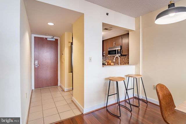 1150 K St NW Apt 1008, Washington, DC 20005