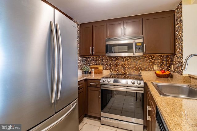 1150 K St NW Apt 1008, Washington, DC 20005