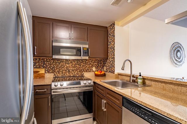 1150 K St NW Apt 1008, Washington, DC 20005