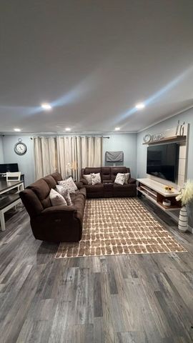 9 Weld St 15, Framingham, MA 01702