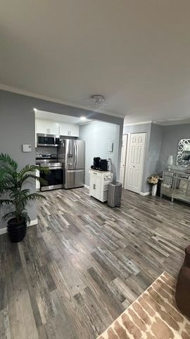 9 Weld St 15, Framingham, MA 01702