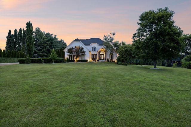 2112 Summer Hill Cir, Franklin, TN 37064
