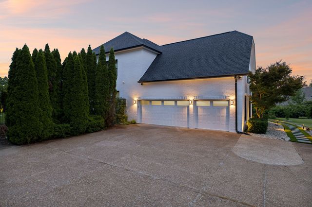 2112 Summer Hill Cir, Franklin, TN 37064