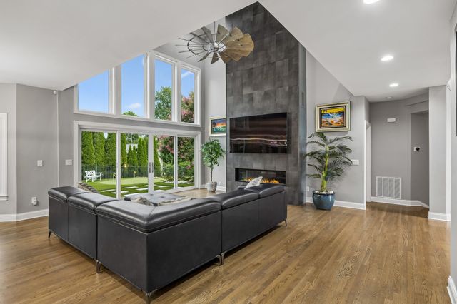 2112 Summer Hill Cir, Franklin, TN 37064