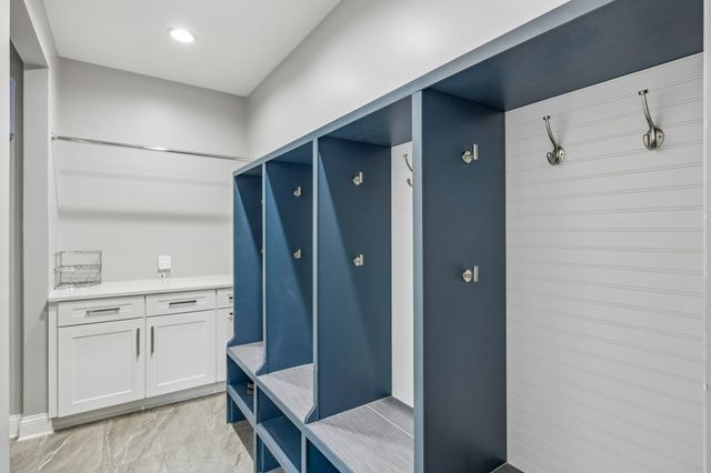 2112 Summer Hill Cir, Franklin, TN 37064