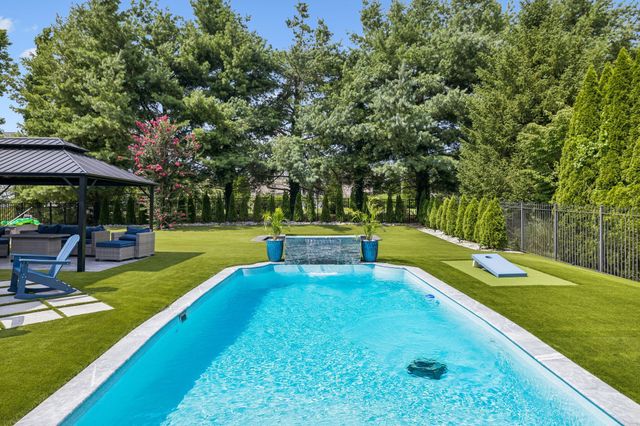 2112 Summer Hill Cir, Franklin, TN 37064