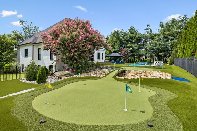 2112 Summer Hill Cir, Franklin, TN 37064