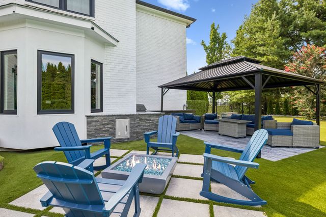 2112 Summer Hill Cir, Franklin, TN 37064