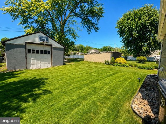 383 JOHNSON AVE, Lawrenceville, NJ 08648