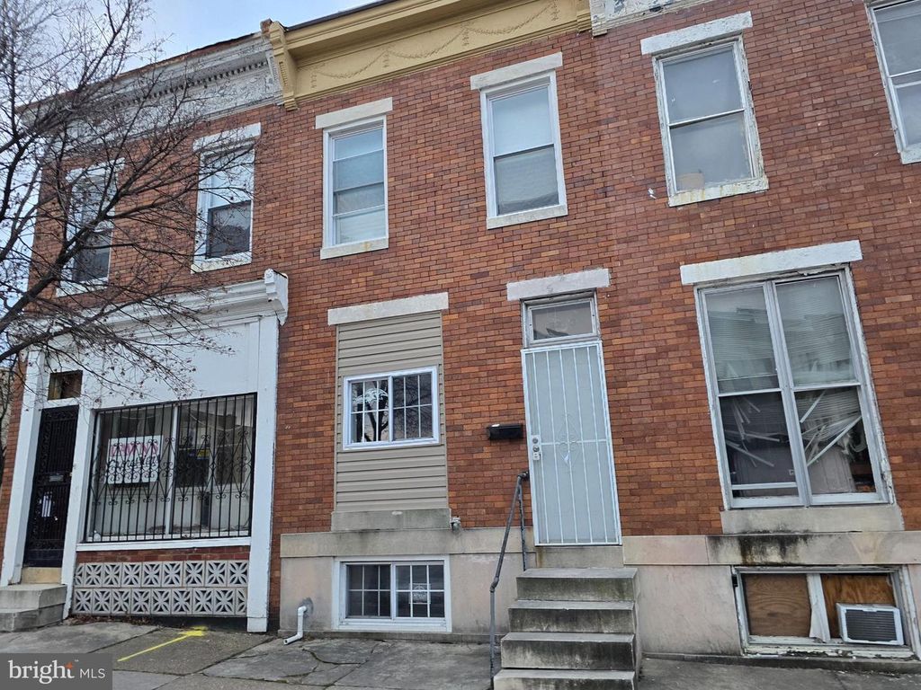 2203 W FAYETTE ST, Baltimore, MD 21223