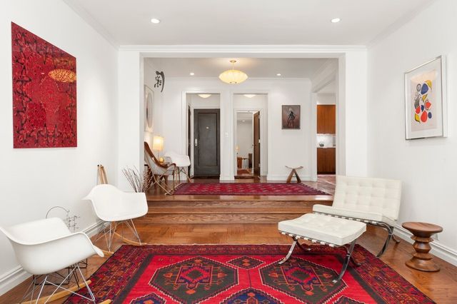 225 E 74TH Street 2DE, New York City, NY 10021