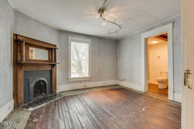 1125 Arlington Avenue, Bristol, VA 24201