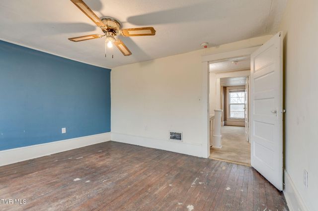 1125 Arlington Avenue, Bristol, VA 24201