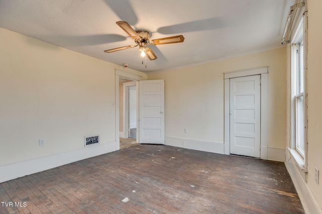 1125 Arlington Avenue, Bristol, VA 24201