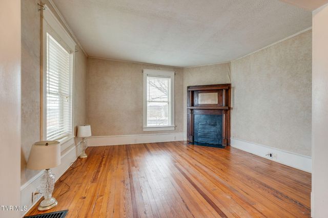 1125 Arlington Avenue, Bristol, VA 24201