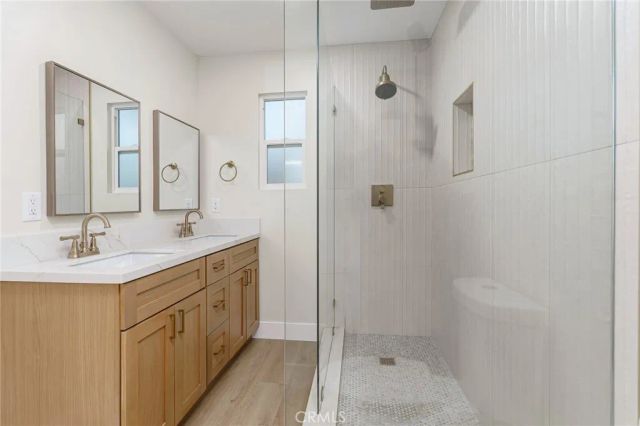 700 W 10th Street, Azusa, CA 91702