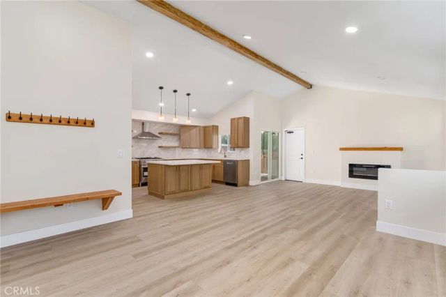 700 W 10th Street, Azusa, CA 91702