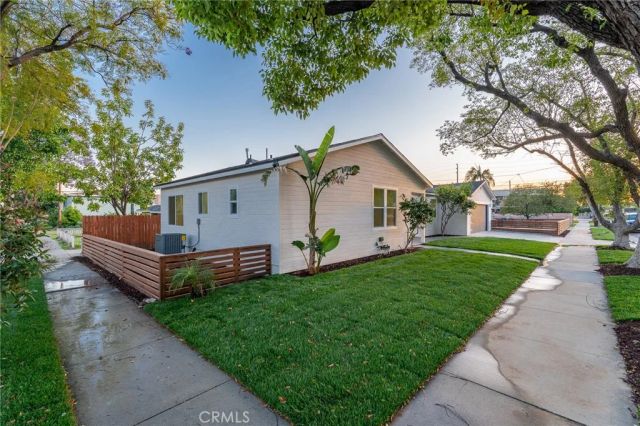 700 W 10th Street, Azusa, CA 91702