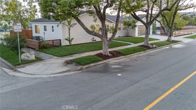700 W 10th Street, Azusa, CA 91702