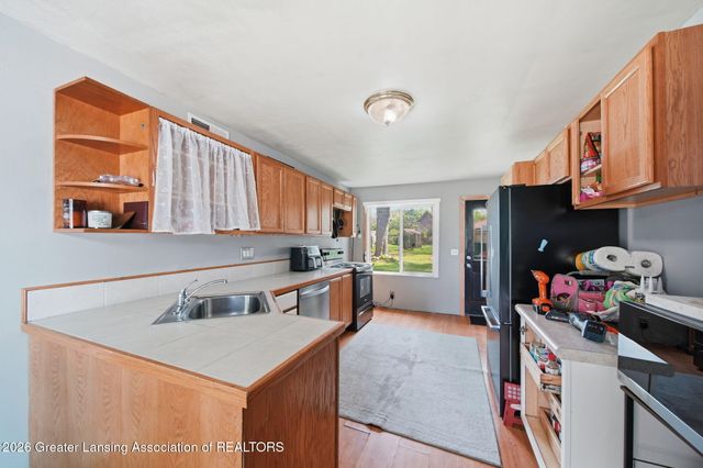4149 Greenwood Avenue, Holt, MI 48842