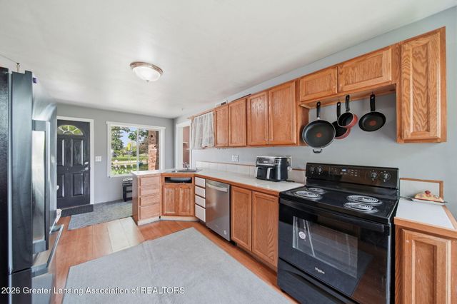 4149 Greenwood Avenue, Holt, MI 48842