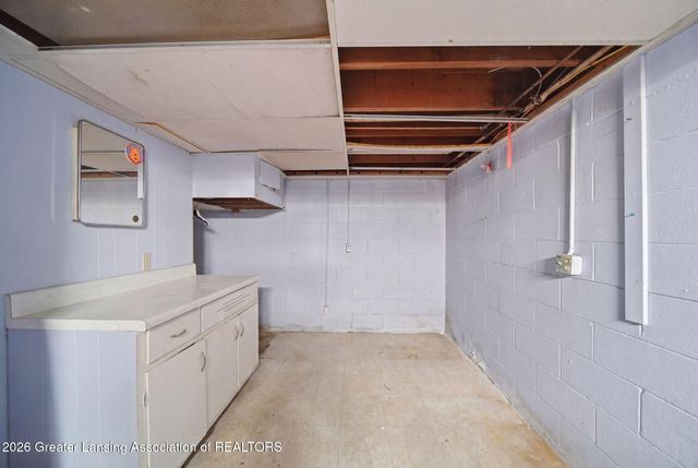 4149 Greenwood Avenue, Holt, MI 48842