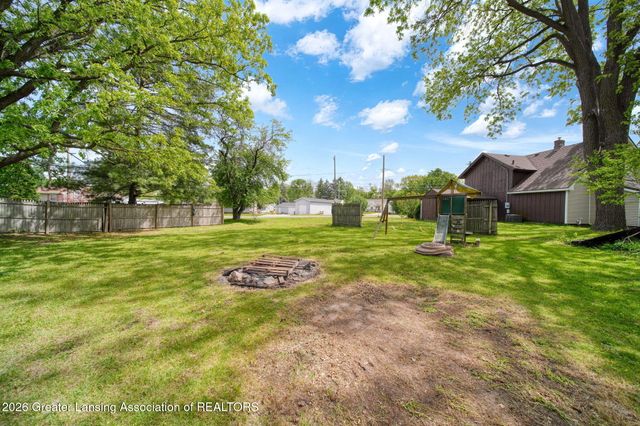 4149 Greenwood Avenue, Holt, MI 48842
