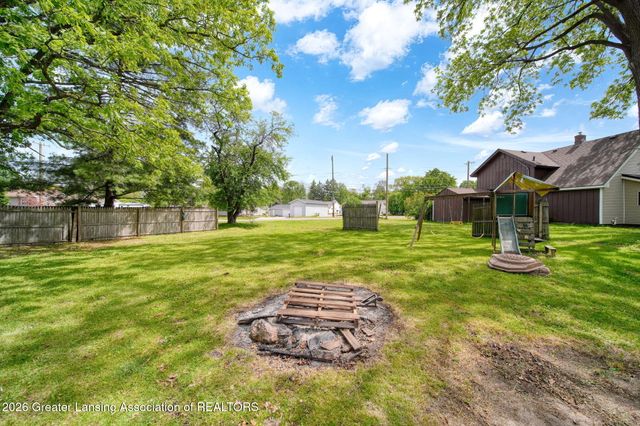4149 Greenwood Avenue, Holt, MI 48842