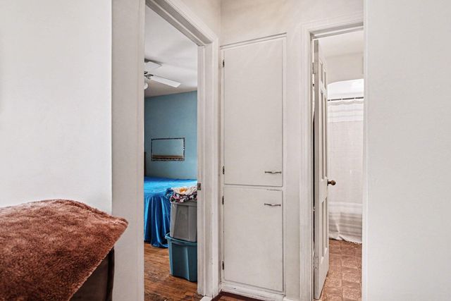 2014 Duiker Avenue NE, Grand Rapids, MI 49505