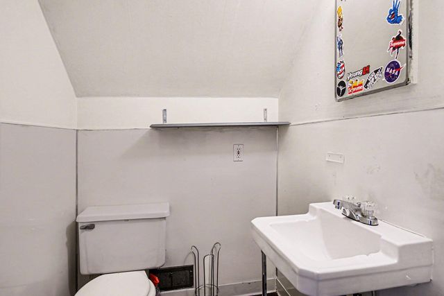 2014 Duiker Avenue NE, Grand Rapids, MI 49505