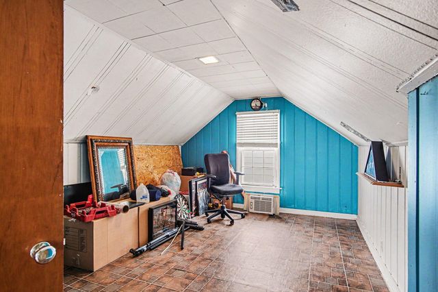 2014 Duiker Avenue NE, Grand Rapids, MI 49505