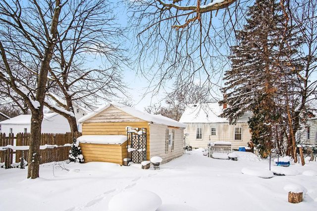 2014 Duiker Avenue NE, Grand Rapids, MI 49505