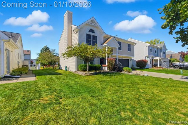 484 Waterbury Court, Belleville, MI 48111